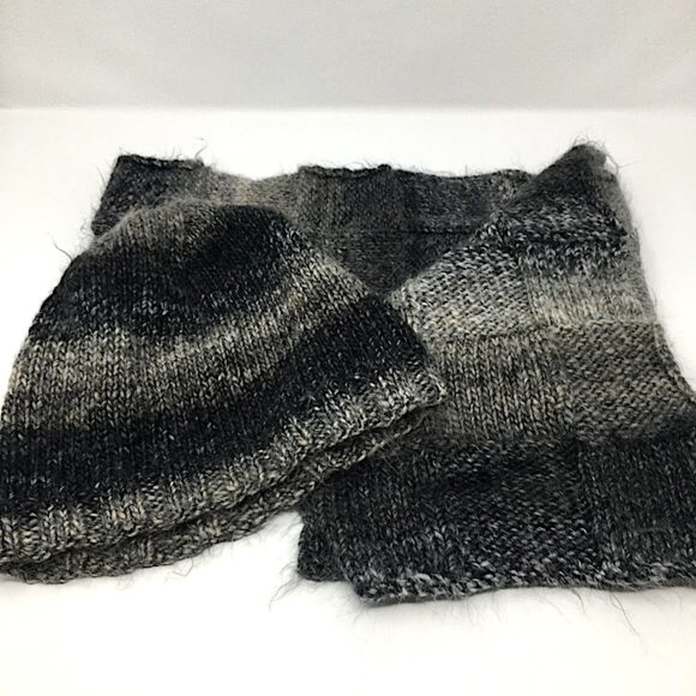 Handknitted Black Grey Ombre Unisex Hat Beanie and Scarf Set - Picture 1 of 16